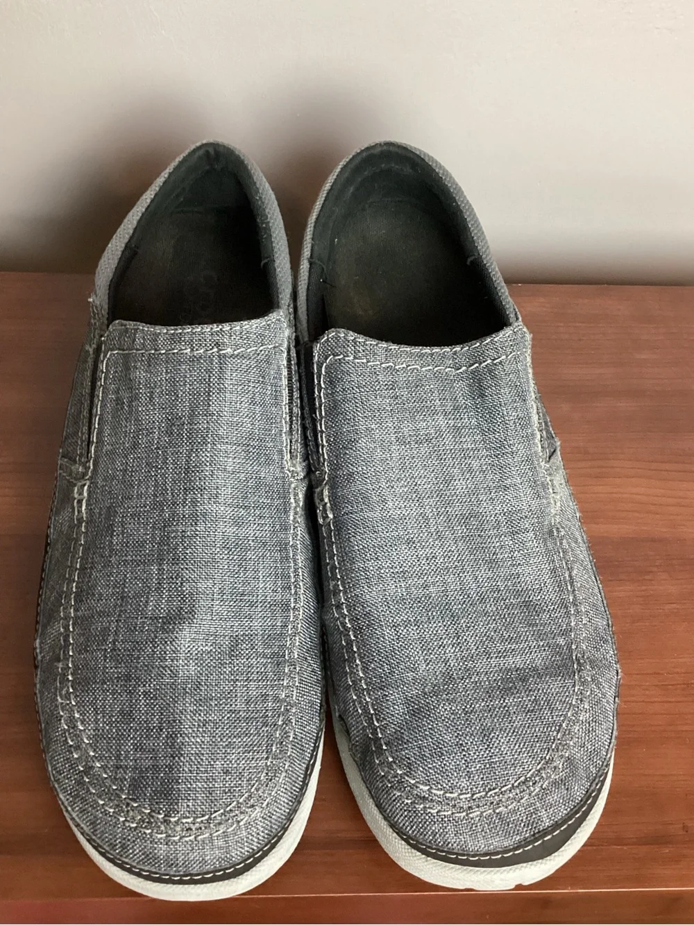 CROCS casual slip